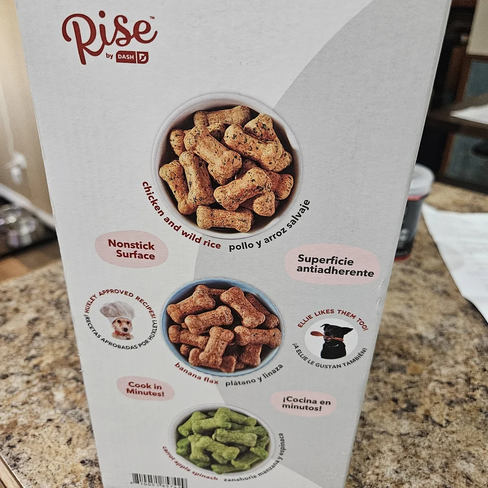 Dash Rise Pet Treat Maker with Nonstick Surface